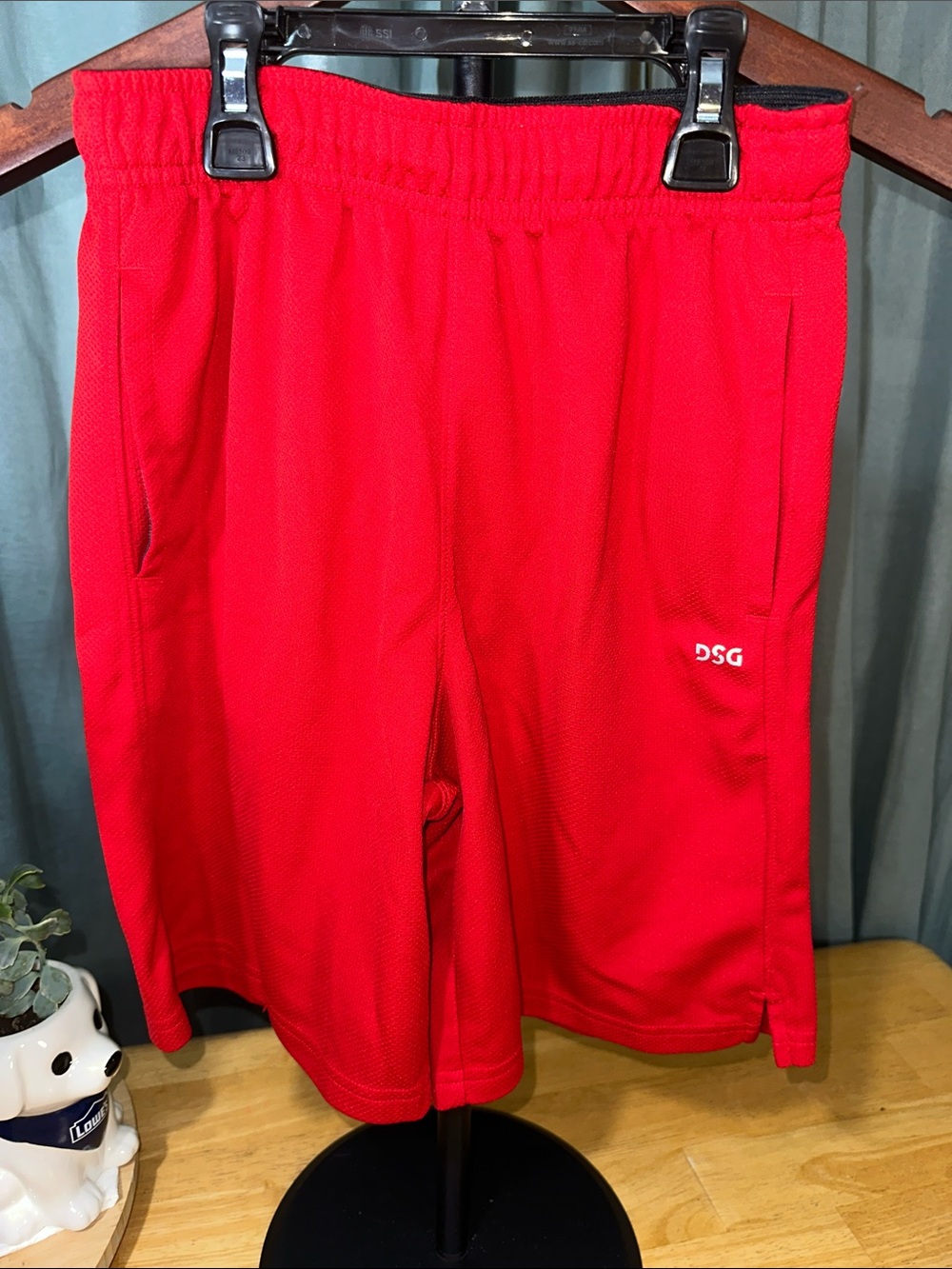DSG Bright Red Boys Athletic Mesh Shorts M (10-12)
